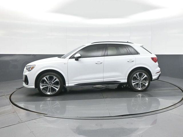 Used 2022 Audi Q3 2.0T Premium Plus w/ Premium Plus Package image 4