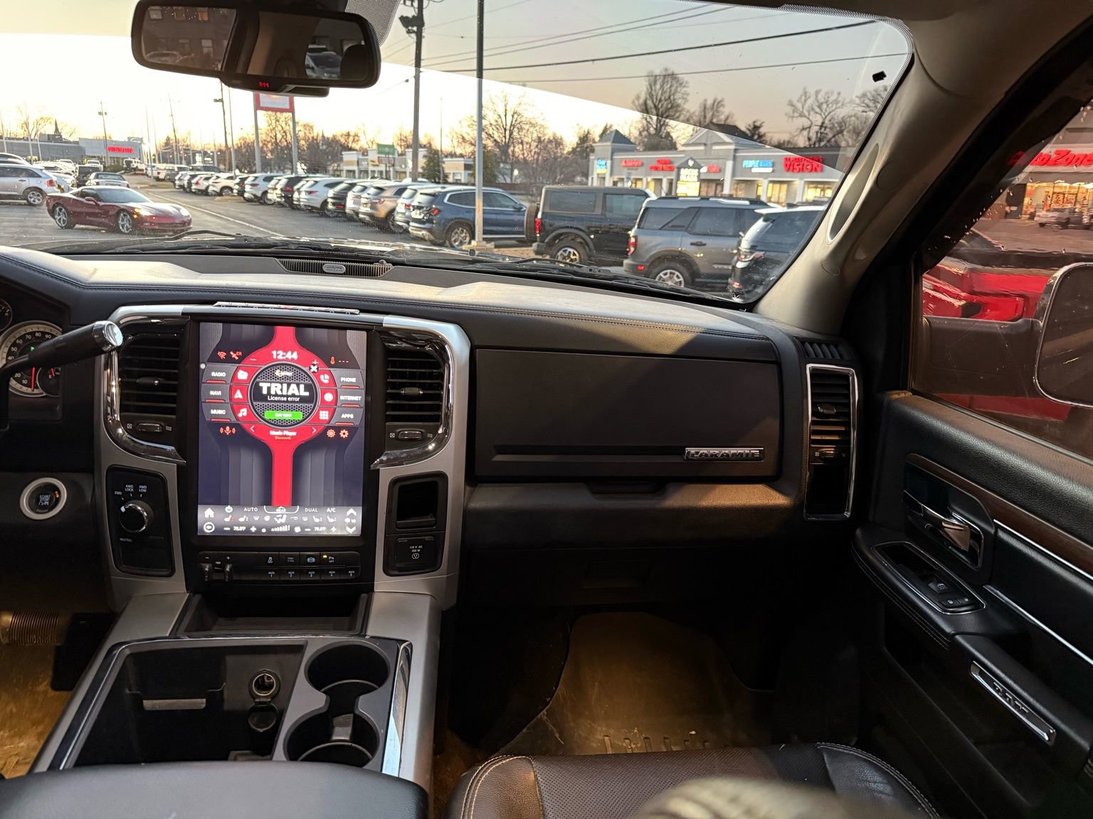 Used 2014 RAM 3500 Laramie image 36