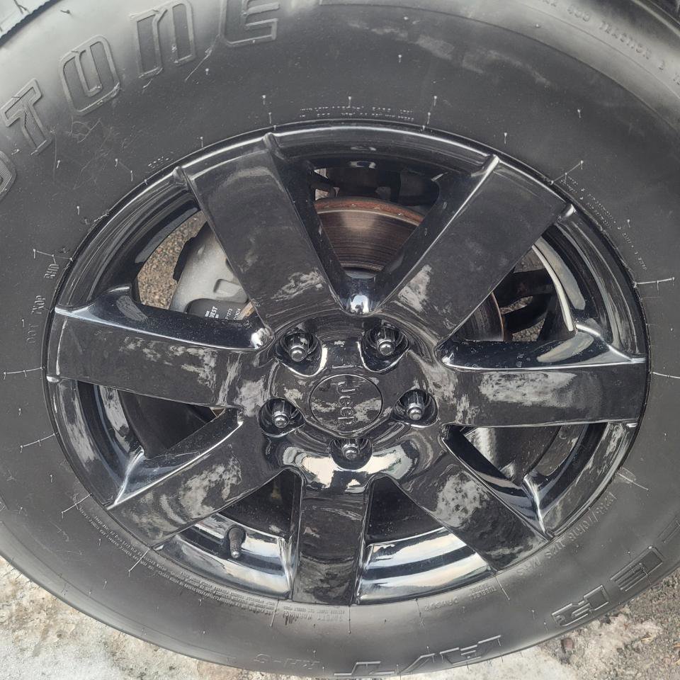 Used 2017 Jeep Wrangler Unlimited Sahara w/ Connectivity Group image 44