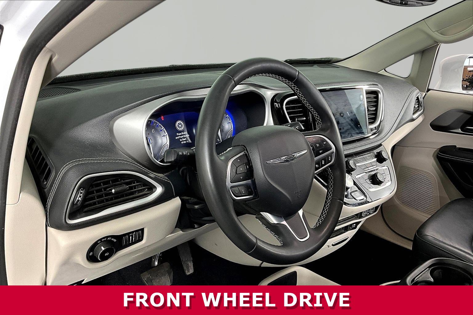 Used 2022 Chrysler Pacifica Touring-L FWD image 16