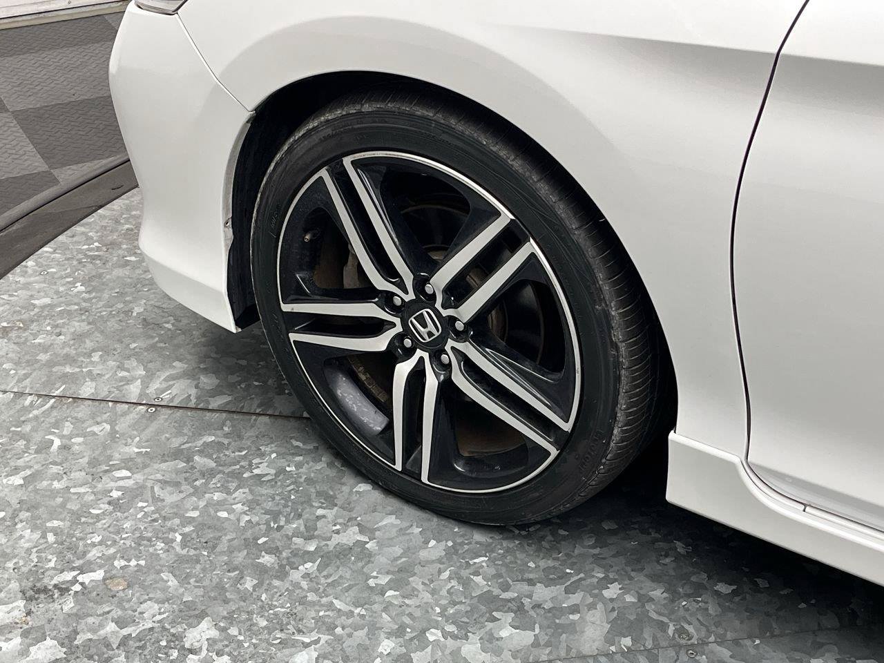 Used 2017 Honda Accord Touring image 31