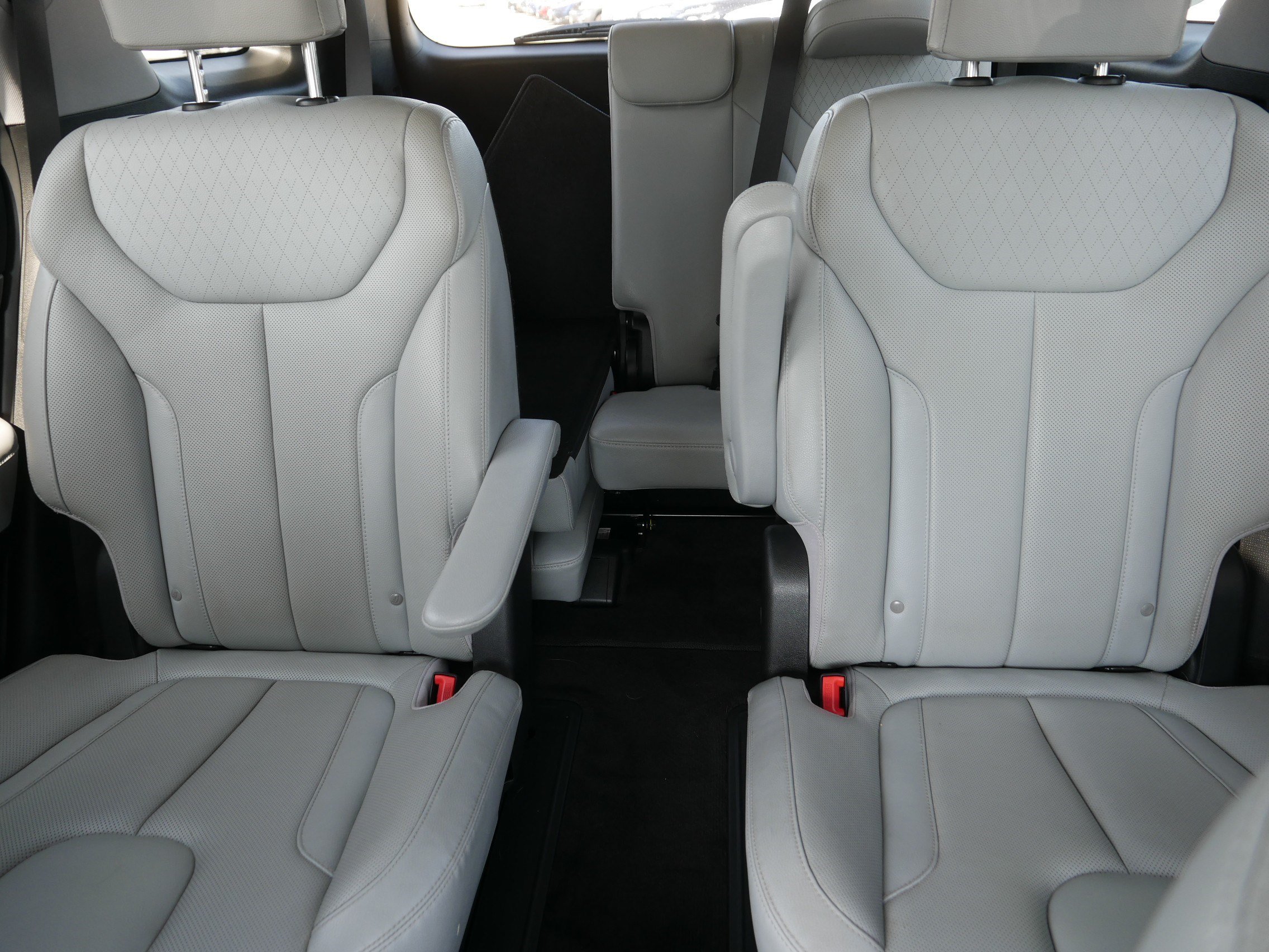 Used 2021 Hyundai Palisade SEL w/ Premium Package AWD/4WD image 13