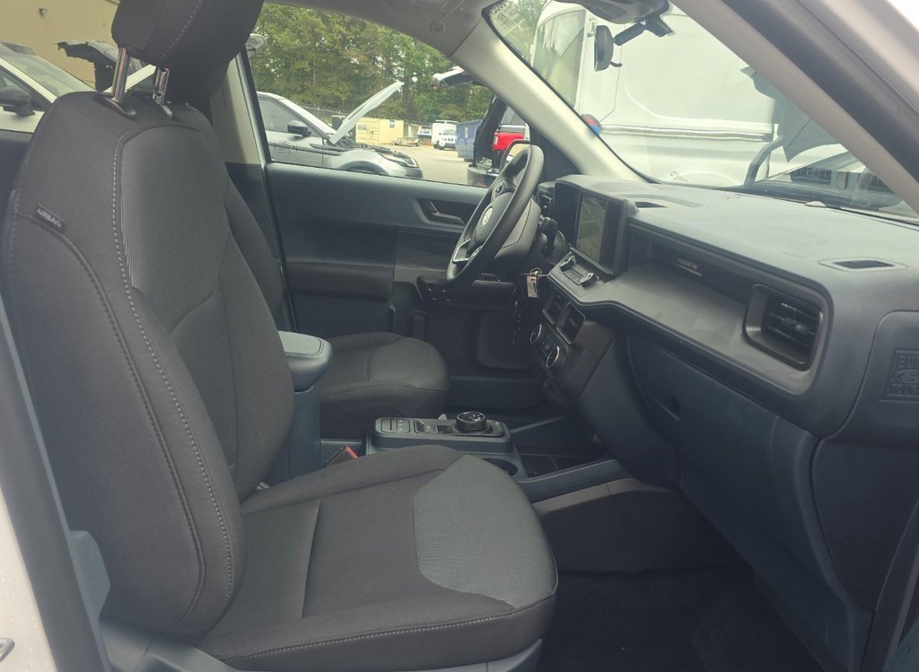 Used 2024 Ford Maverick XL image 9