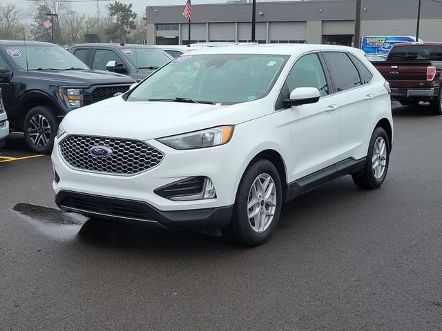 Certified 2023 Ford Edge SEL w/ Convenience Package AWD/4WD image 2
