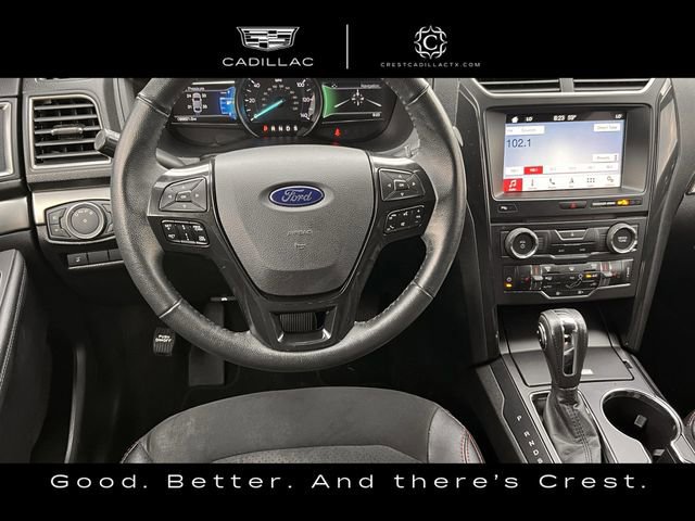 Used 2018 Ford Explorer XLT w/ Equipment Group 202A image 11