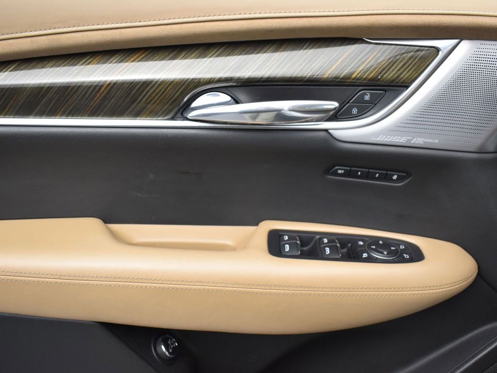 Used 2022 Cadillac XT6 Sport w/ Platinum Package image 10