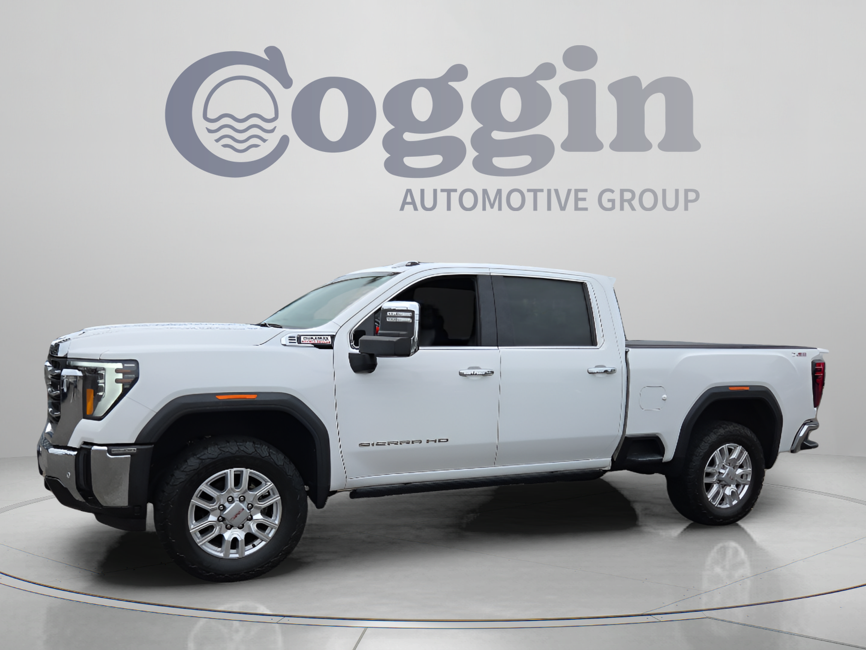 Used 2024 GMC Sierra 2500 SLT w/ SLT Premium Package AWD/4WD image 1