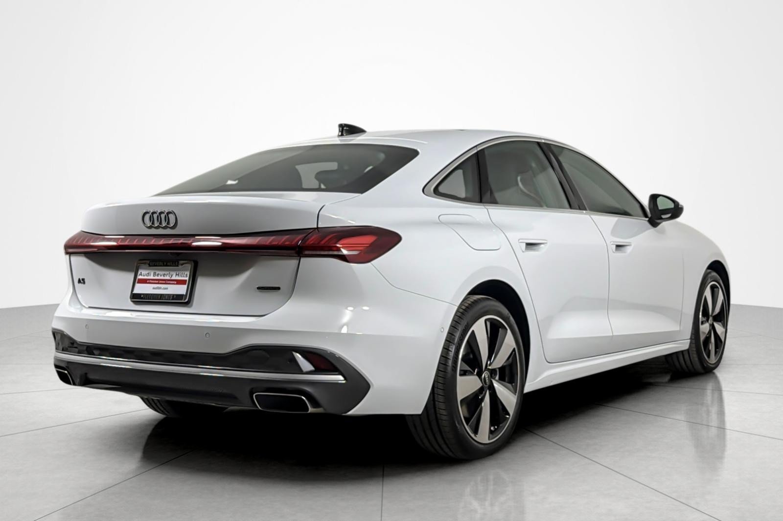 Used 2025 Audi A5 2.0T Premium Plus w/ Premium Plus AWD/4WD image 5