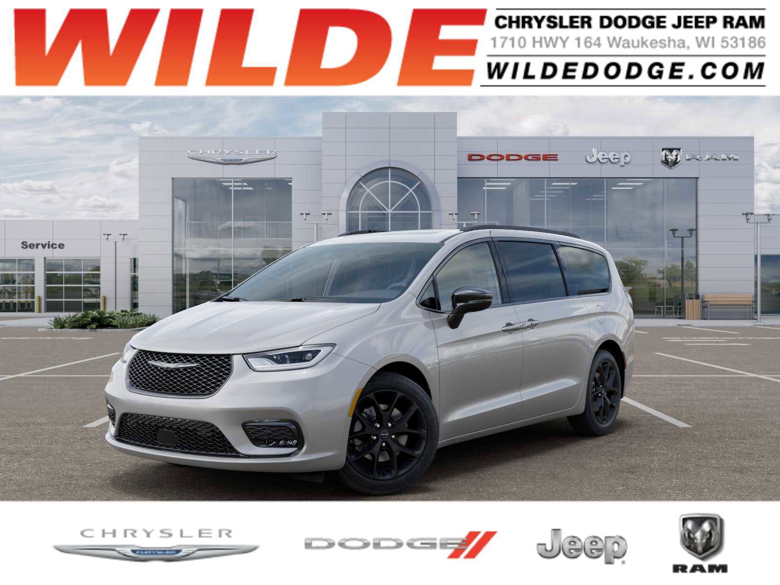 New 2026 Chrysler Pacifica Limited w/ S Appearance Package AWD/4WD image 1