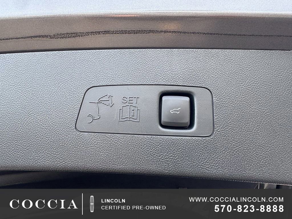 Certified 2022 Lincoln Corsair AWD w/ Equipment Group 101A image 37