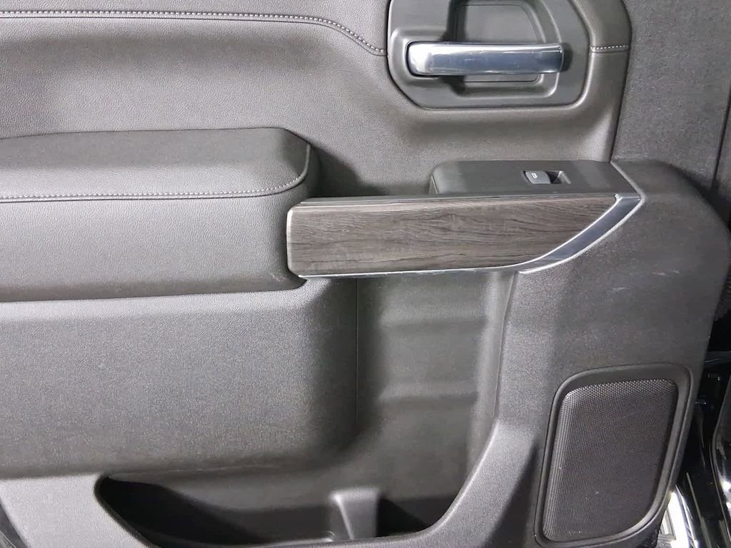 Used 2023 Chevrolet Silverado 2500 LTZ image 12