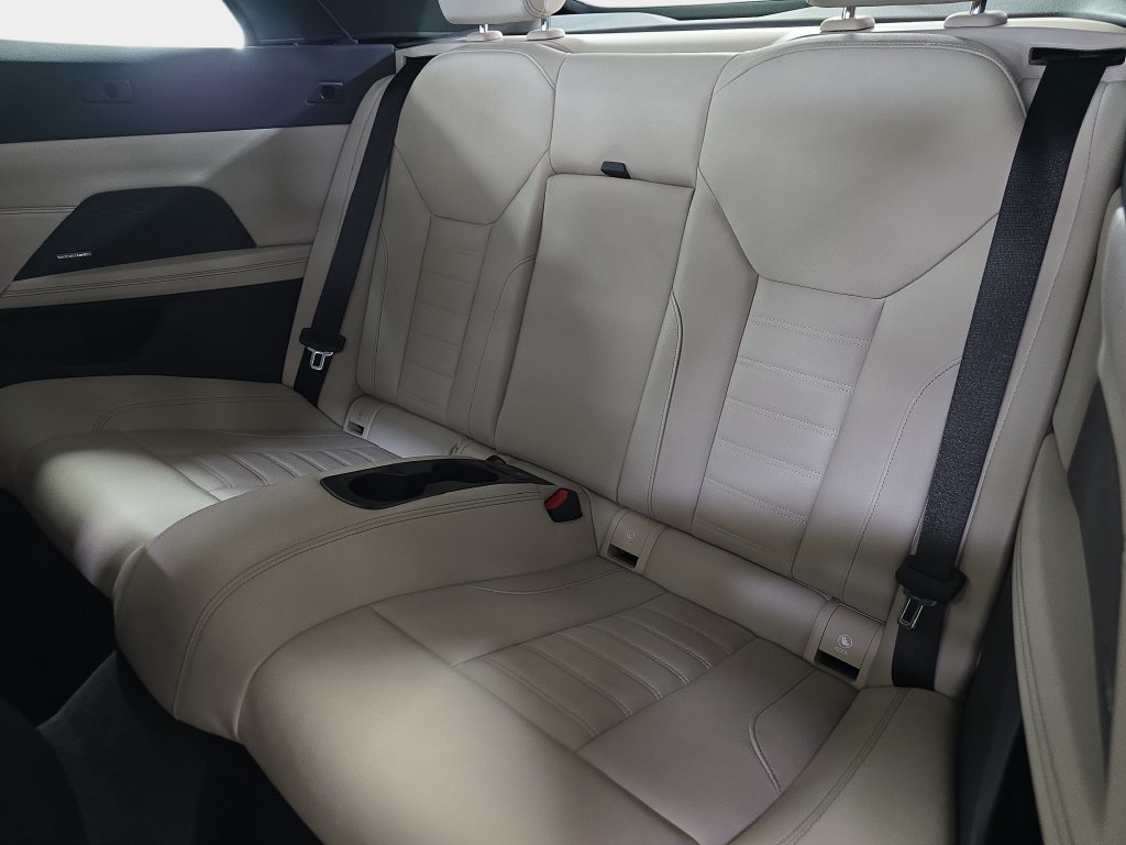 Used 2024 BMW M440i Convertible RWD image 12
