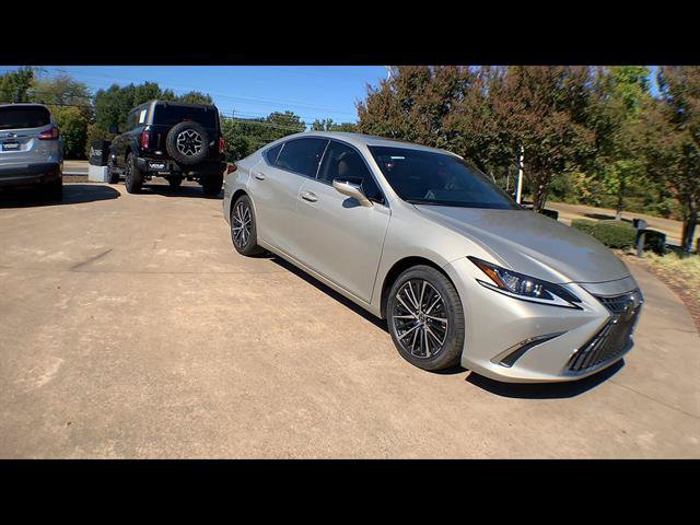 Certified 2025 Lexus ES 350 w/ Premium Package FWD image 2