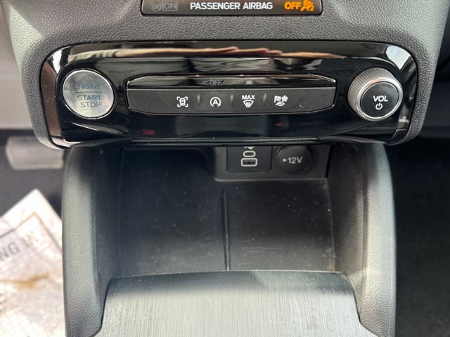 Used 2024 Ford Escape Active w/ Tech Pack #1 FWD image 17