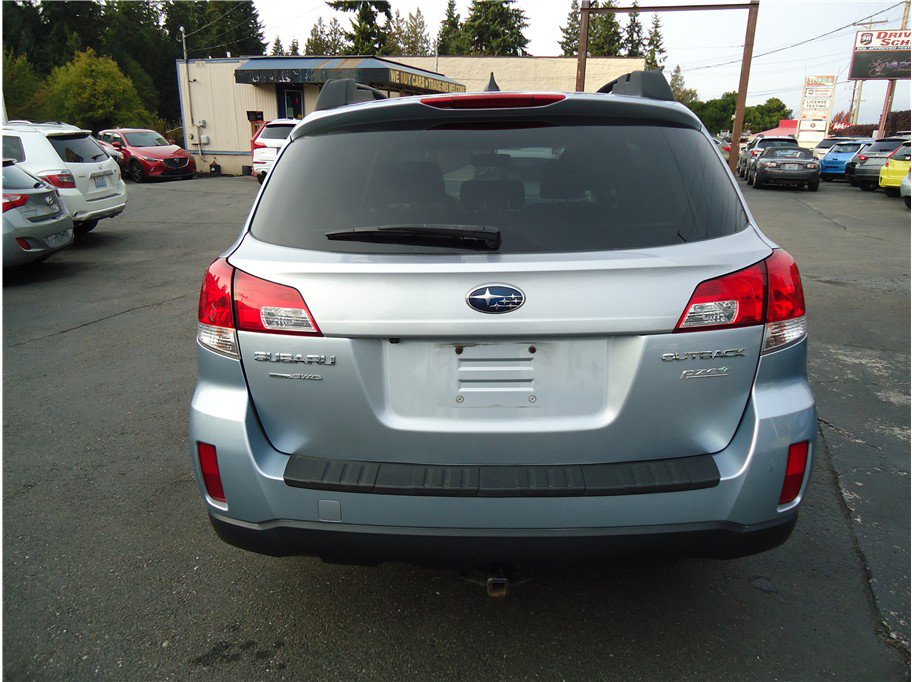Used 2014 Subaru Outback 2.5i Premium w/ Moonroof Package AWD/4WD image 7
