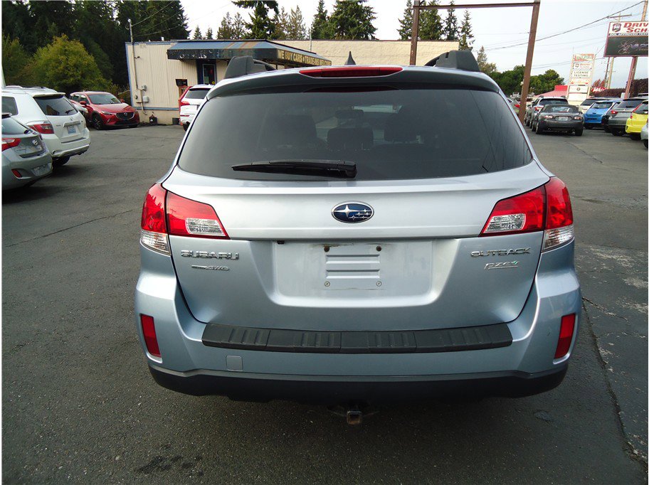 Used 2014 Subaru Outback 2.5i Premium w/ Moonroof Package AWD/4WD image 7