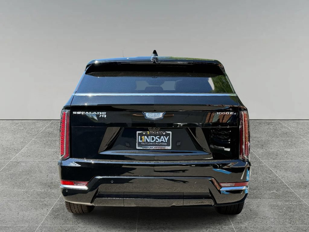 Used 2025 Cadillac Escalade IQ Luxury 2 AWD/4WD image 11
