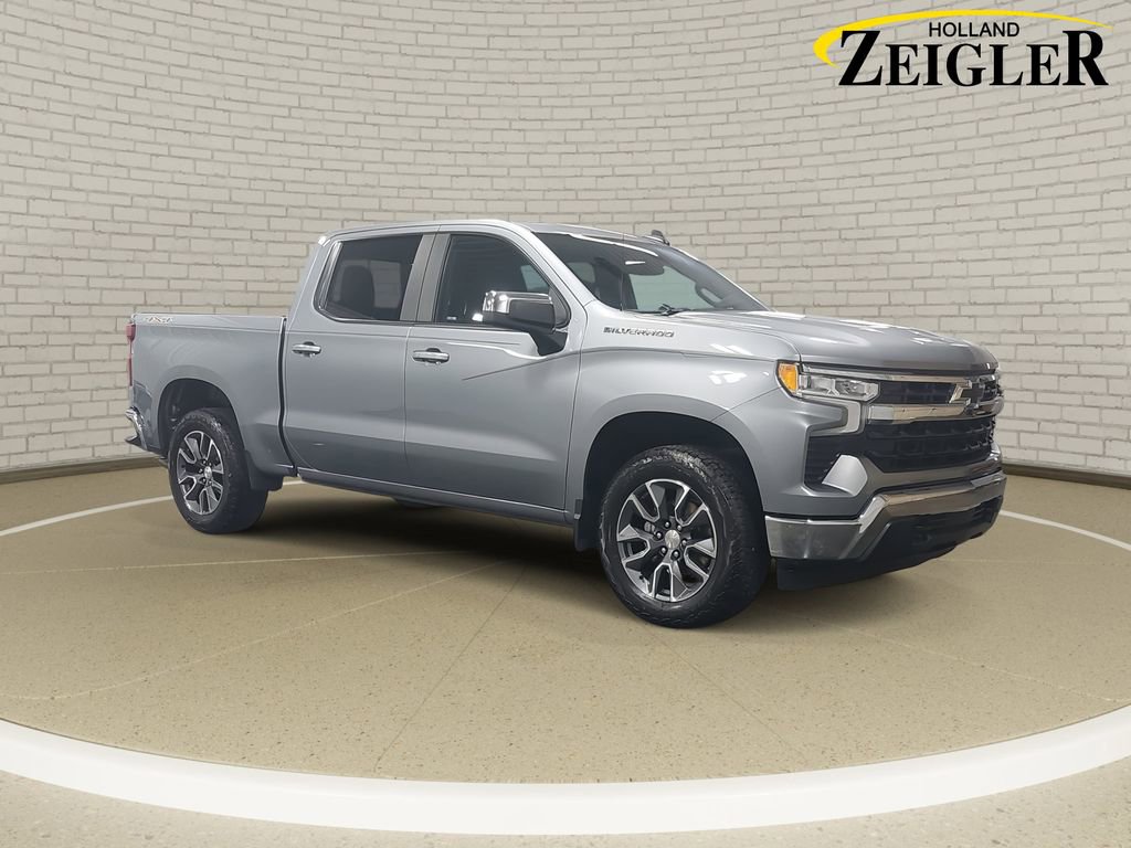 Used 2023 Chevrolet Silverado 1500 LT image 3