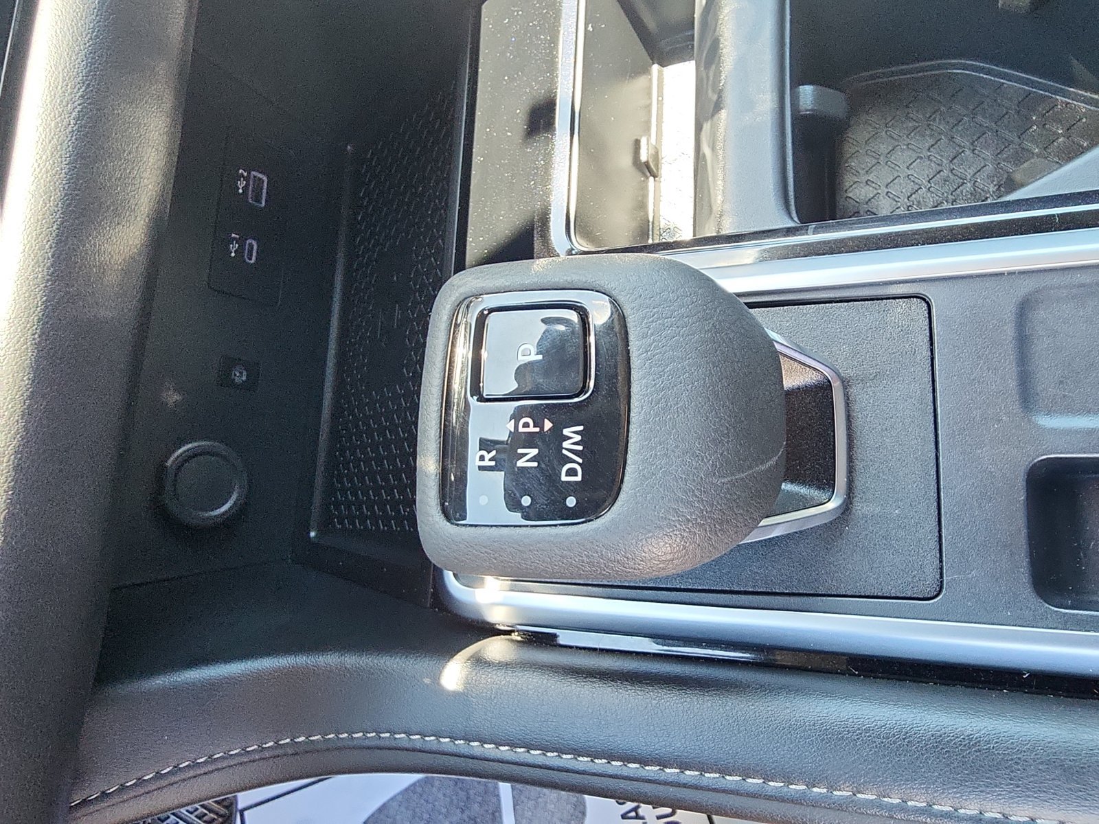 Used 2025 Nissan Pathfinder SL AWD/4WD image 19