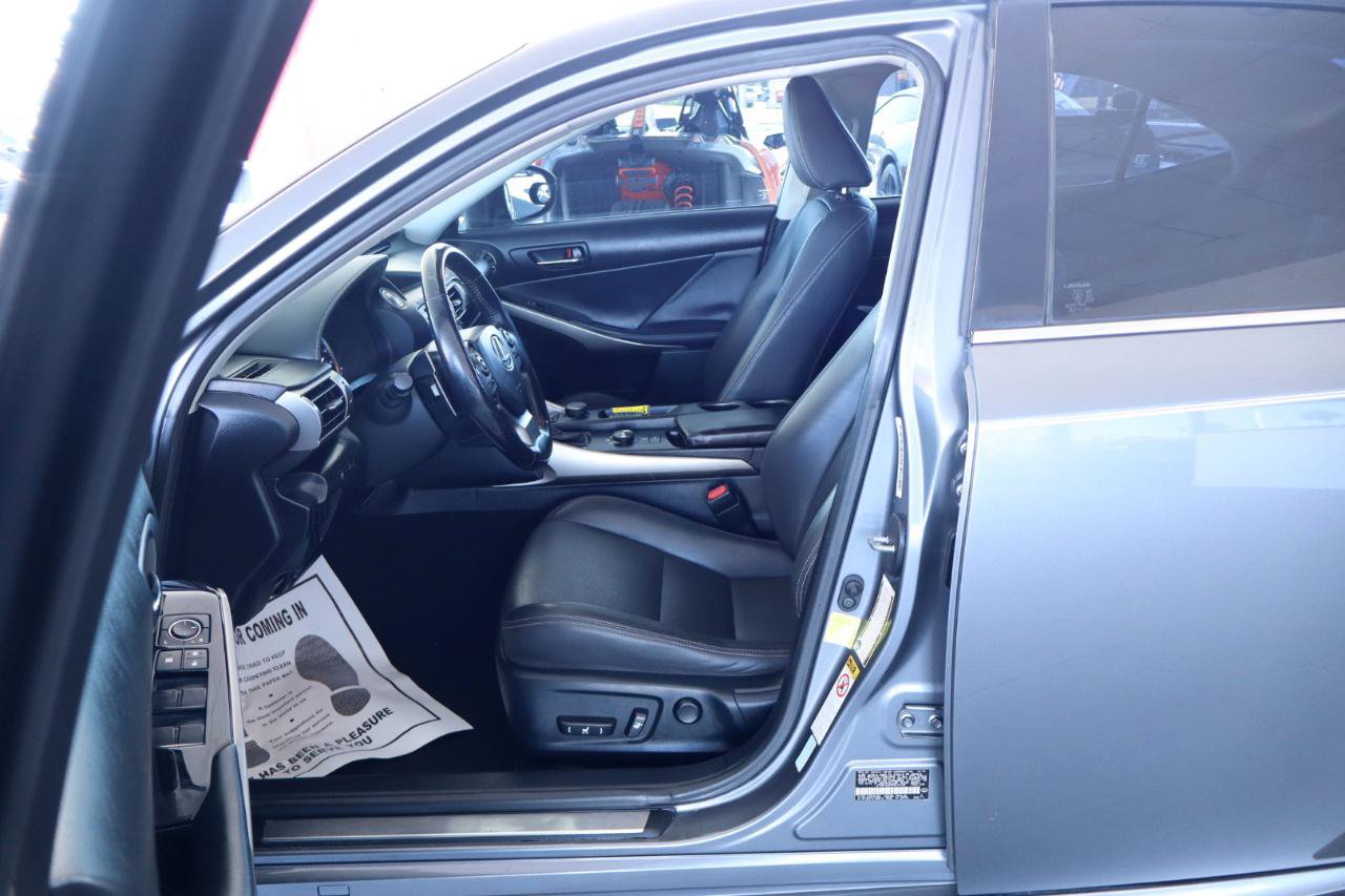 Used 2016 Lexus IS 200t RWD image 15