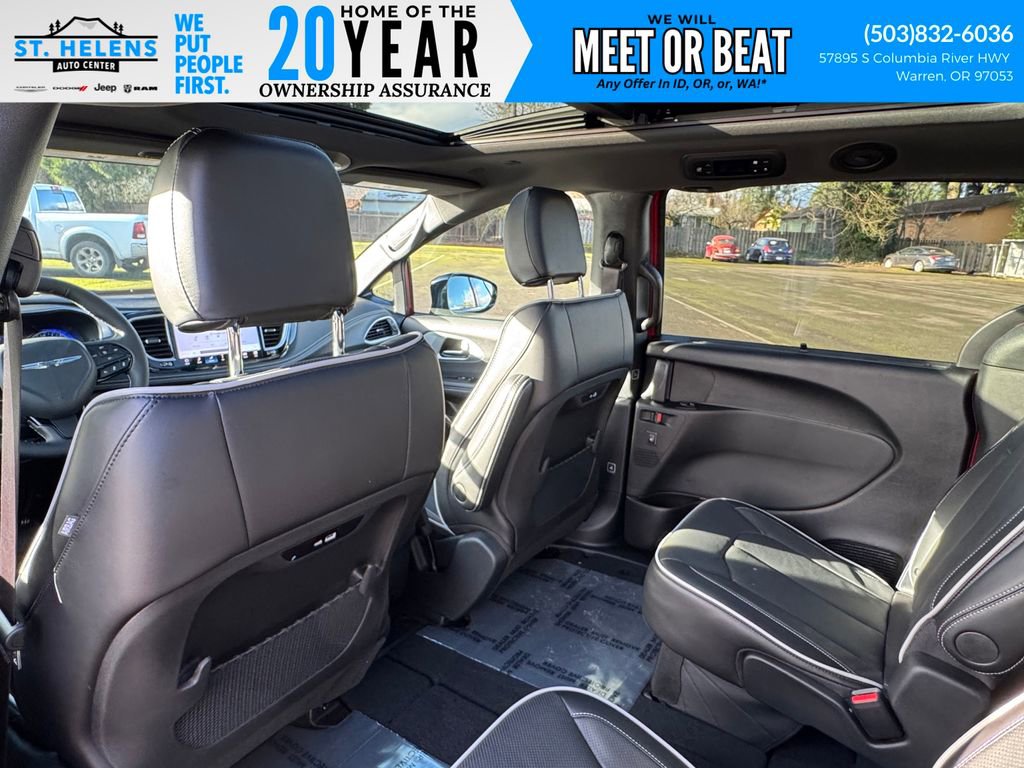 New 2026 Chrysler Pacifica Limited image 37