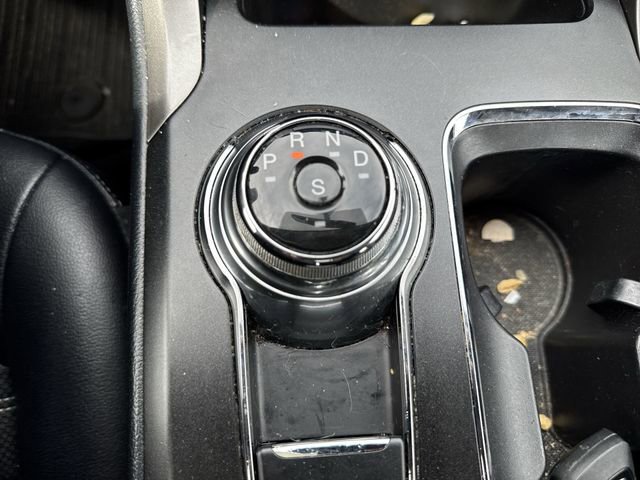 Used 2017 Ford Fusion SE w/ Equipment Group 201A image 15