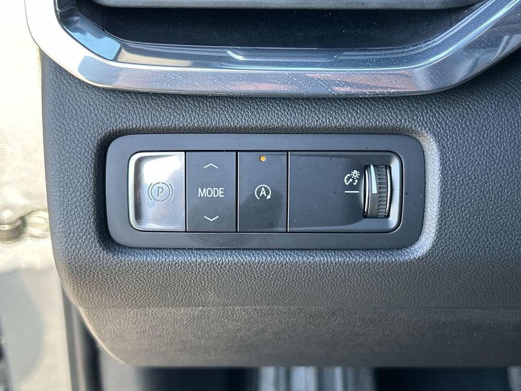Used 2024 GMC Acadia Elevation FWD image 18
