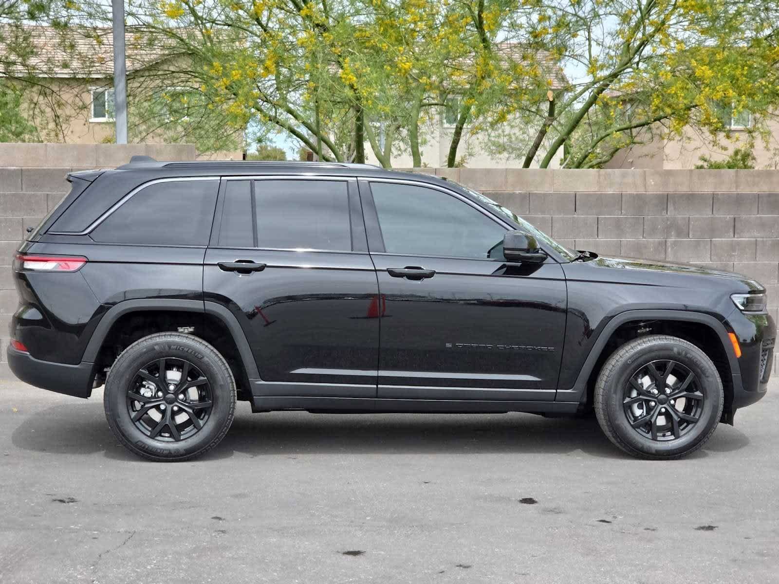 New 2026 Jeep Grand Cherokee Altitude AWD/4WD image 54