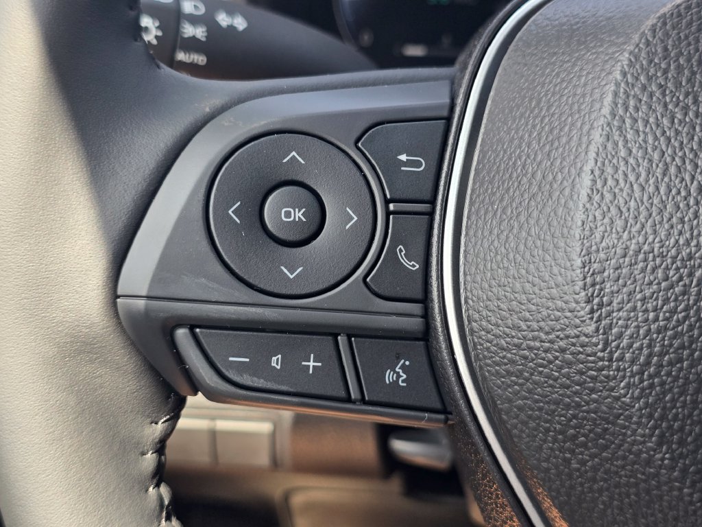 New 2026 Toyota Corolla SE w/ SE Package FWD image 30
