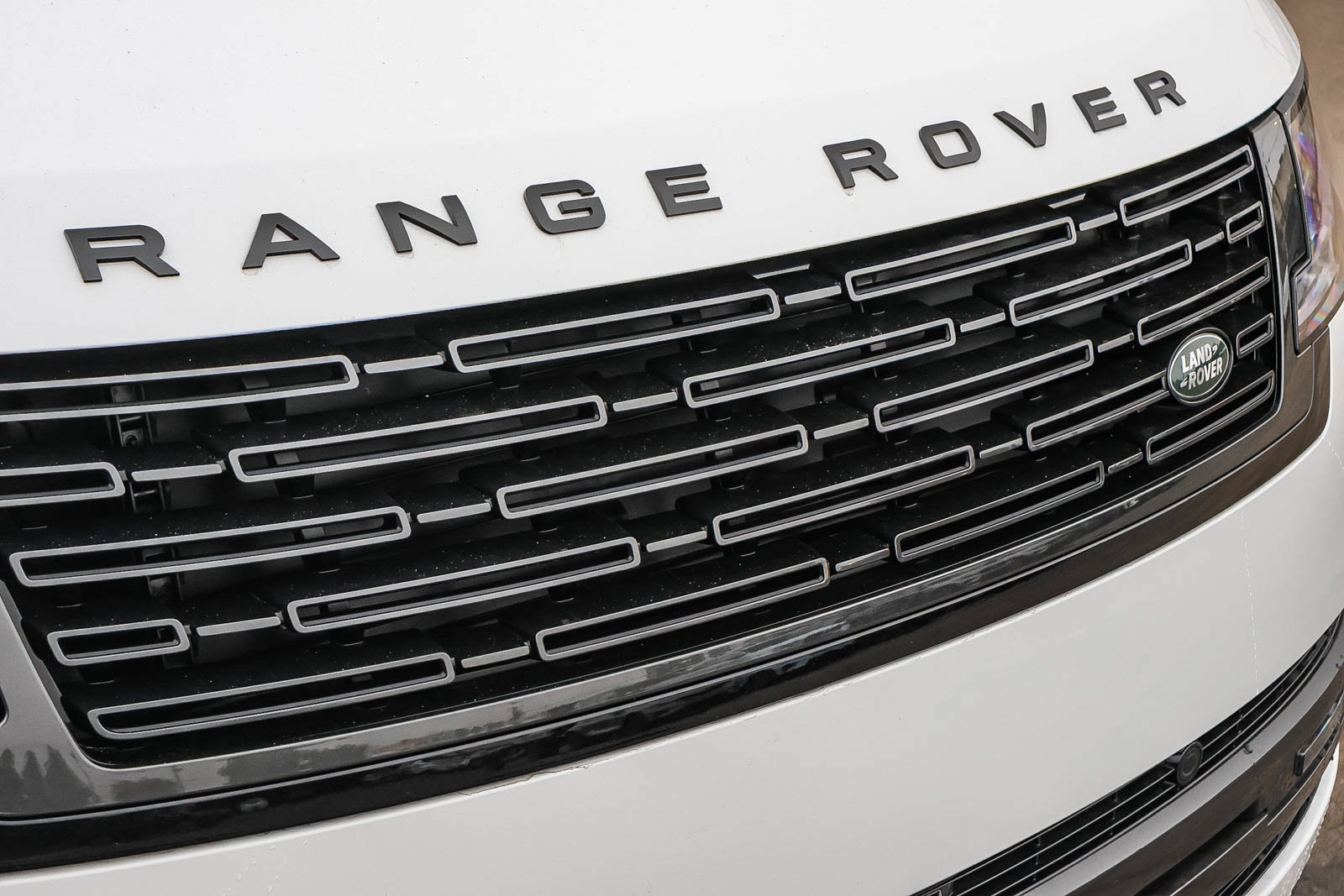 New 2025 Land Rover Range Rover SE AWD/4WD image 15