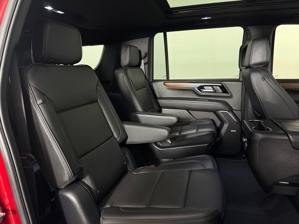 Used 2026 GMC Yukon XL Denali w/ Sun & Power Step Package AWD/4WD image 23