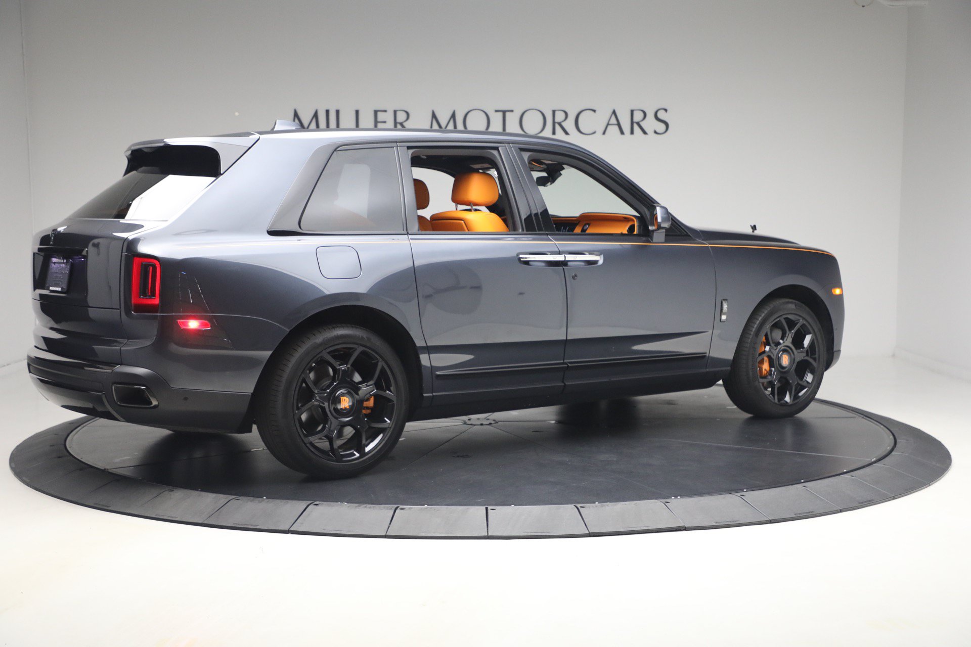Certified 2024 Rolls-Royce Cullinan Black Badge w/ Driver's Package AWD/4WD image 10
