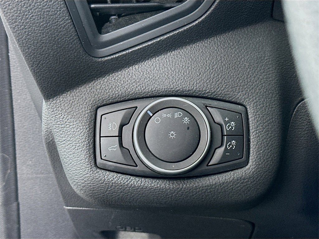 Used 2017 Ford Escape SE w/ Equipment Group 201A image 10