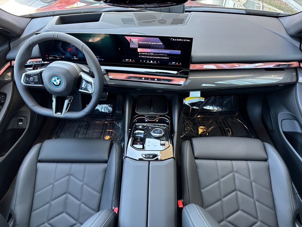 New 2027 BMW 550e xDrive w/ Premium Package AWD/4WD image 13