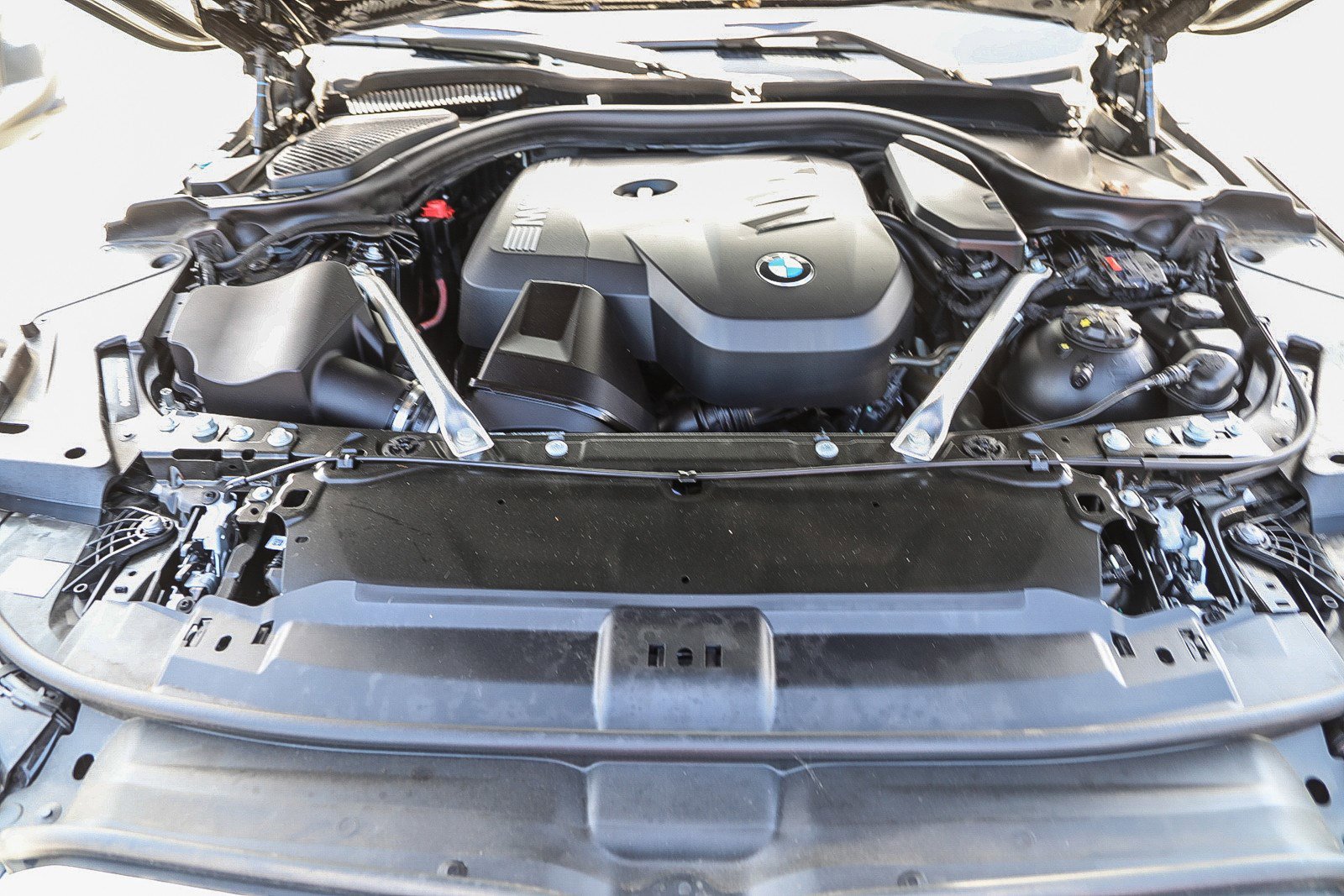 Used 2024 BMW 530i w/ M Sport Package image 26