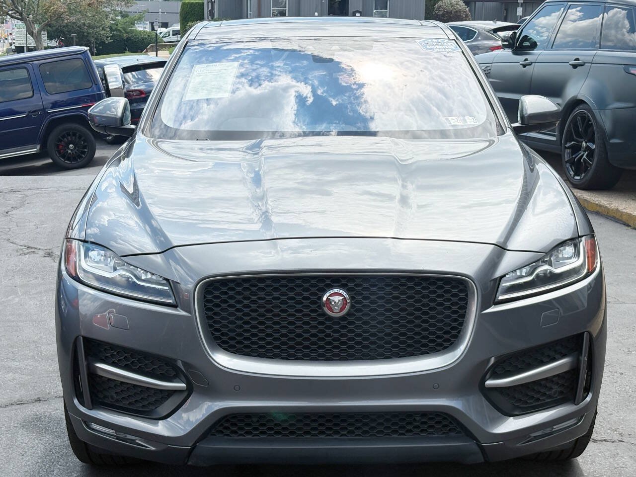 Used 2017 Jaguar F-PACE R-Sport AWD/4WD image 2
