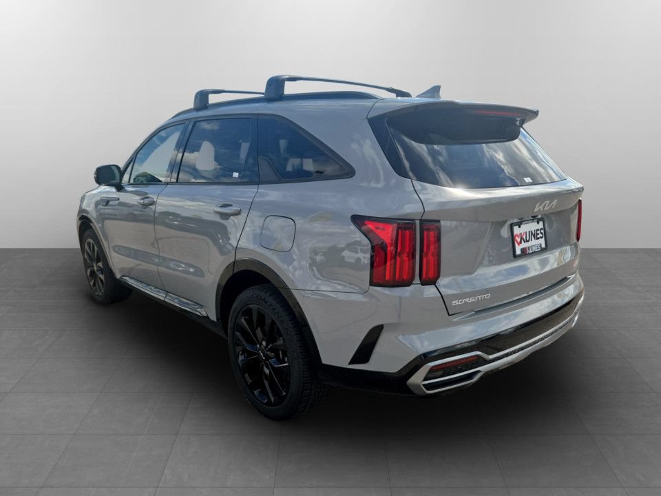 Used 2023 Kia Sorento SX FWD image 9