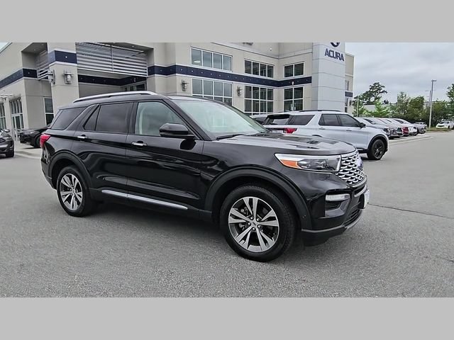 Used 2020 Ford Explorer Platinum w/ Premium Technology Package AWD/4WD image 32