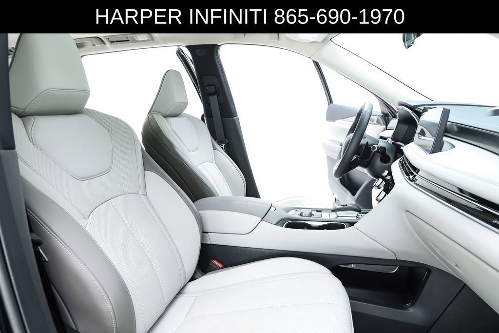 Certified 2026 INFINITI QX60 Pure w/ Cargo Package AWD/4WD image 36