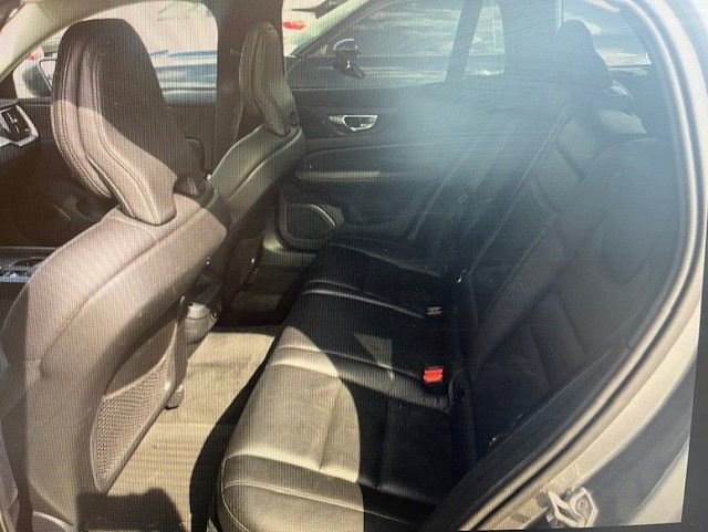 Used 2021 Volvo V60 T5 Cross Country w/ Protection Package image 6
