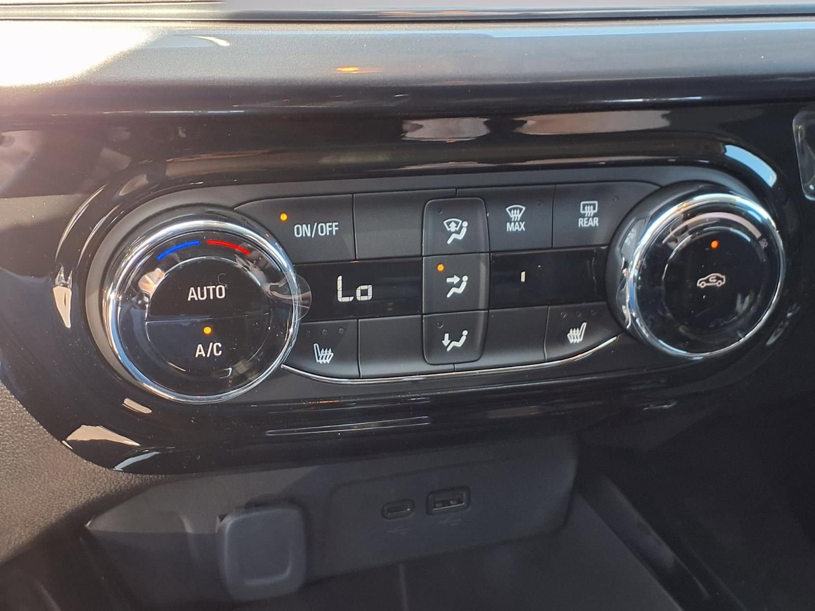 New 2026 Chevrolet Trax ACTIV w/ Driver Confidence Package FWD image 8