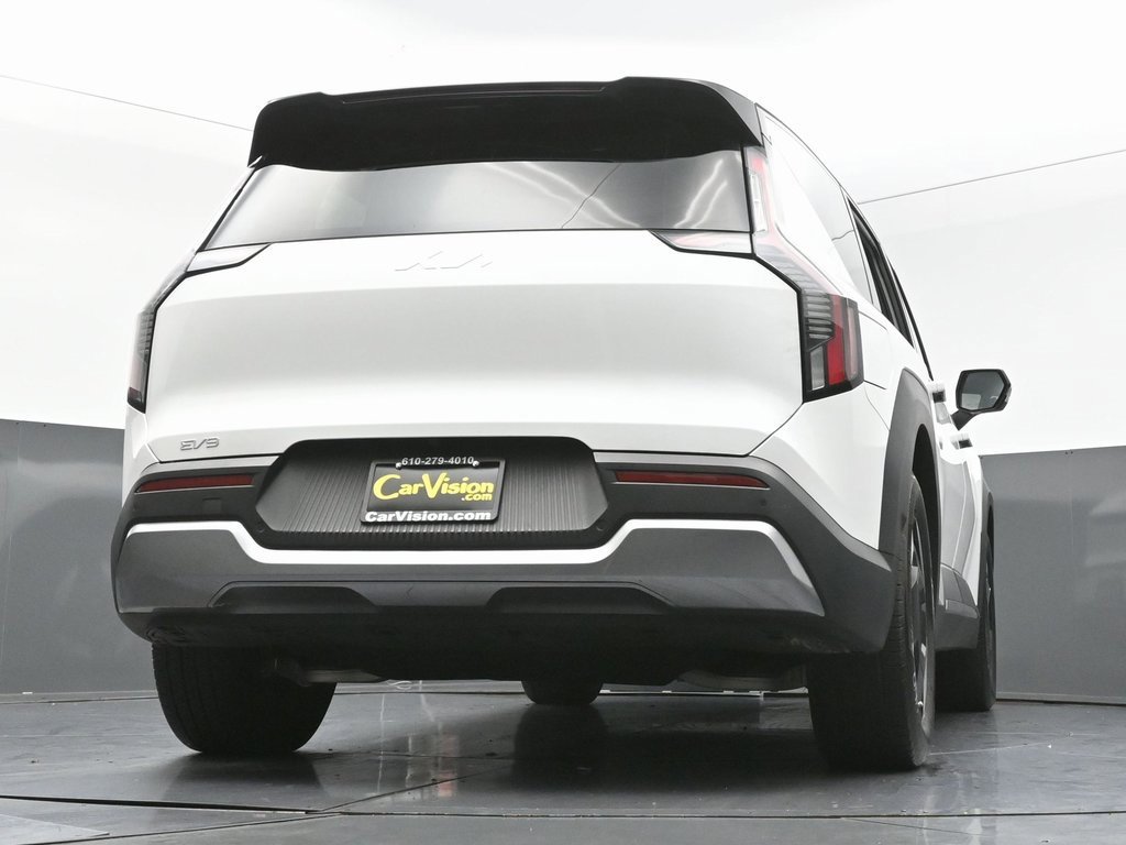 Used 2024 Kia EV9 Light Long Range image 56