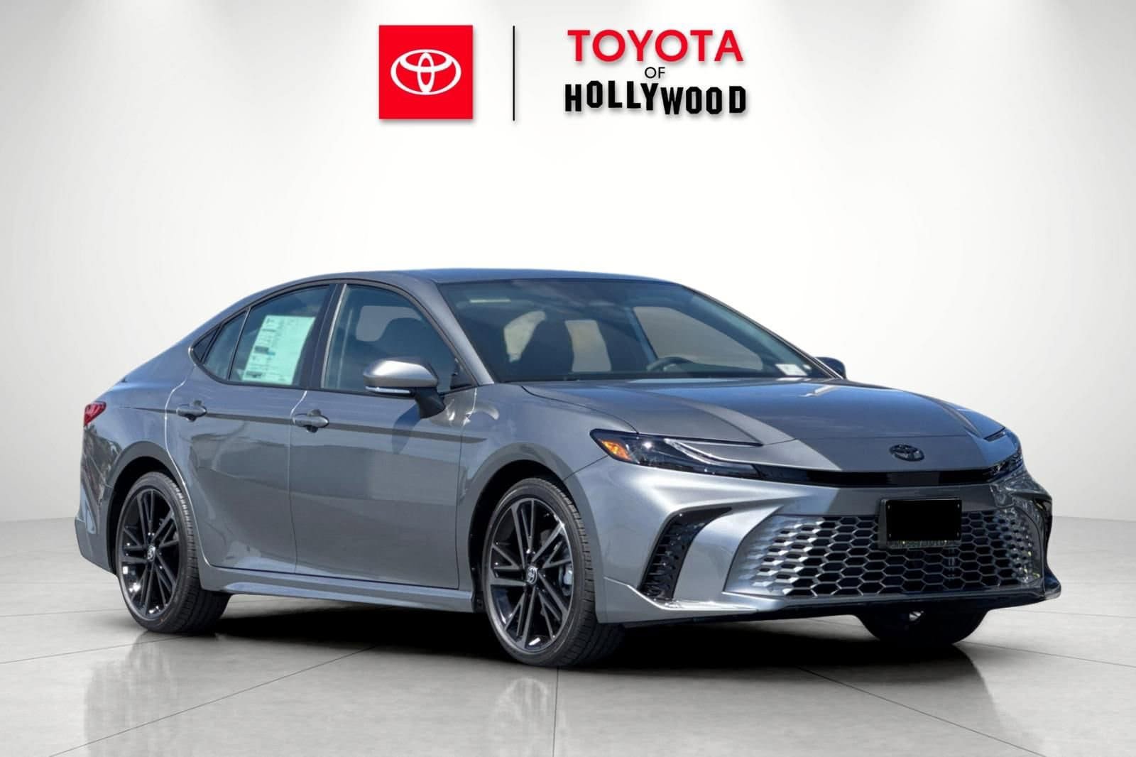 New 2026 Toyota Camry XSE FWD image 33