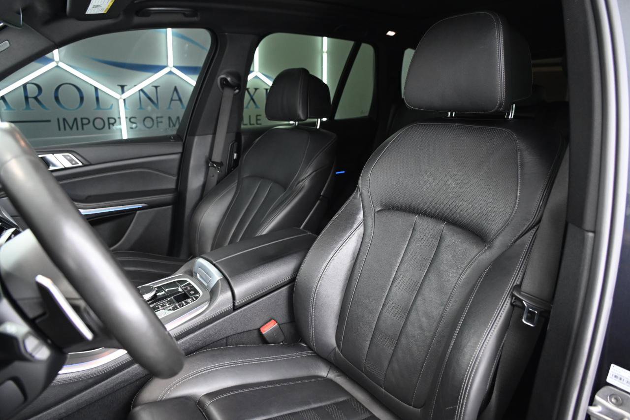 Used 2020 BMW X5 M50i w/ Premium Package image 19