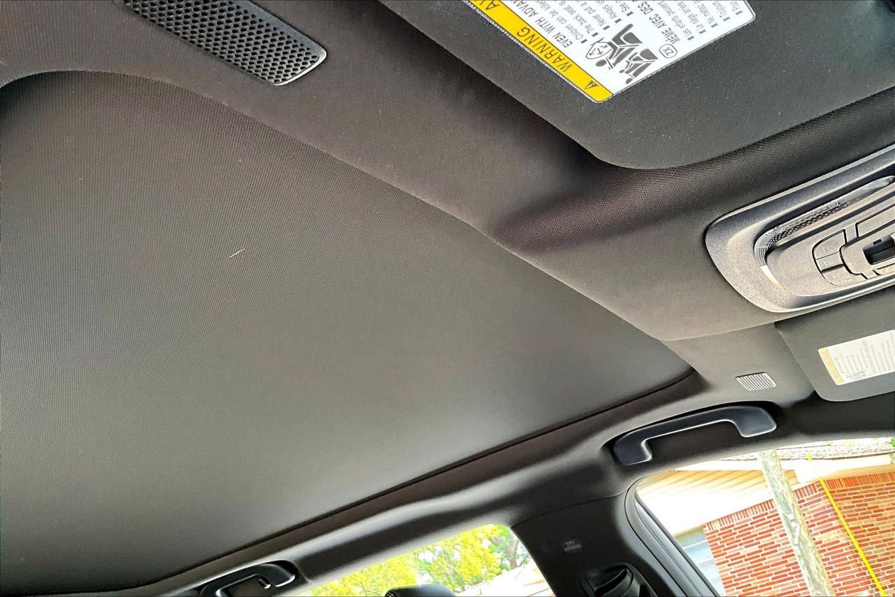 Used 2025 Toyota Crown Signia w/ Advanced Technology Package image 28