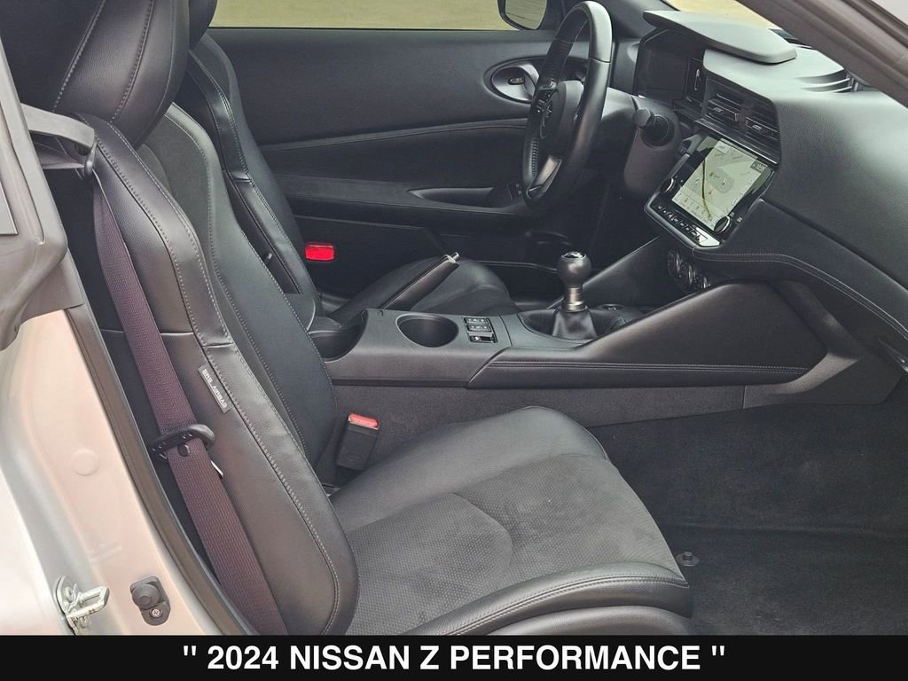 Used 2024 Nissan Z Performance w/ Floor Mat Package image 25