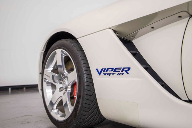 Used 2006 Dodge Viper SRT-10 w/ VOI9 Edition image 30