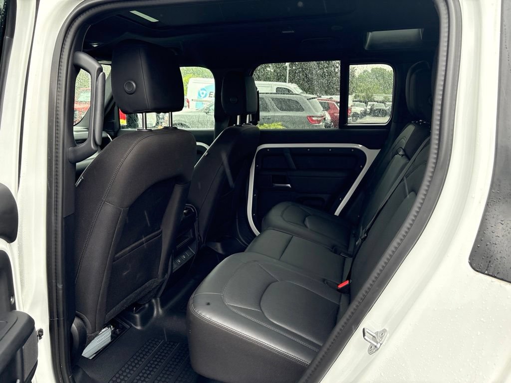Used 2025 Land Rover Defender 110 S AWD/4WD image 18