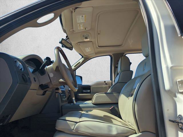 Used 2008 Lincoln Mark LT 4x4 image 10