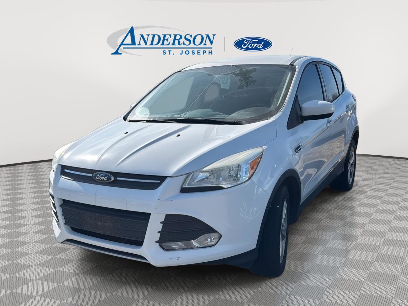 Used 2015 Ford Escape SE image 1